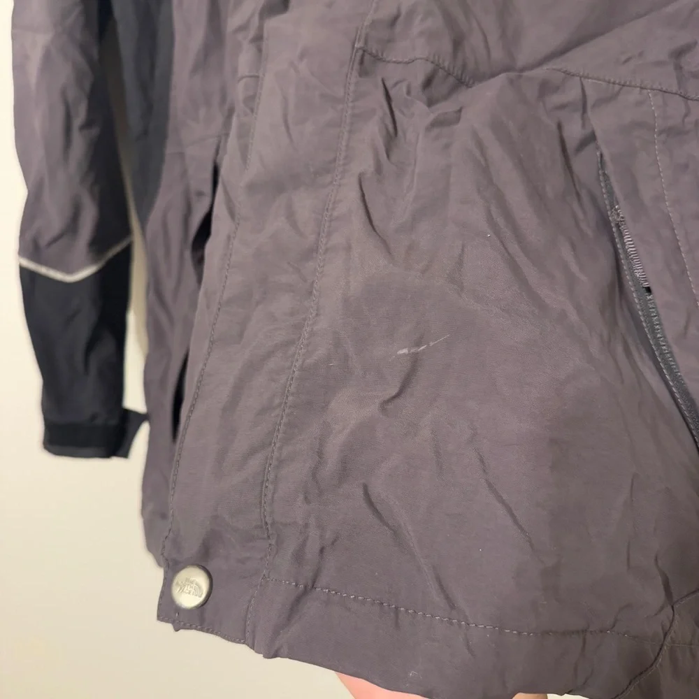 The North Face Boy’s Hyvent Jacket Size Large Gray